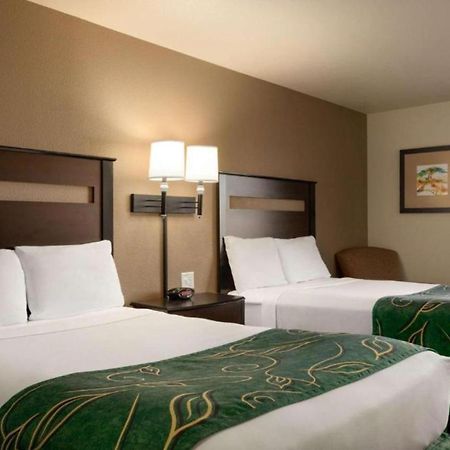Hotel Baymont By Wyndham Wellington Extérieur photo