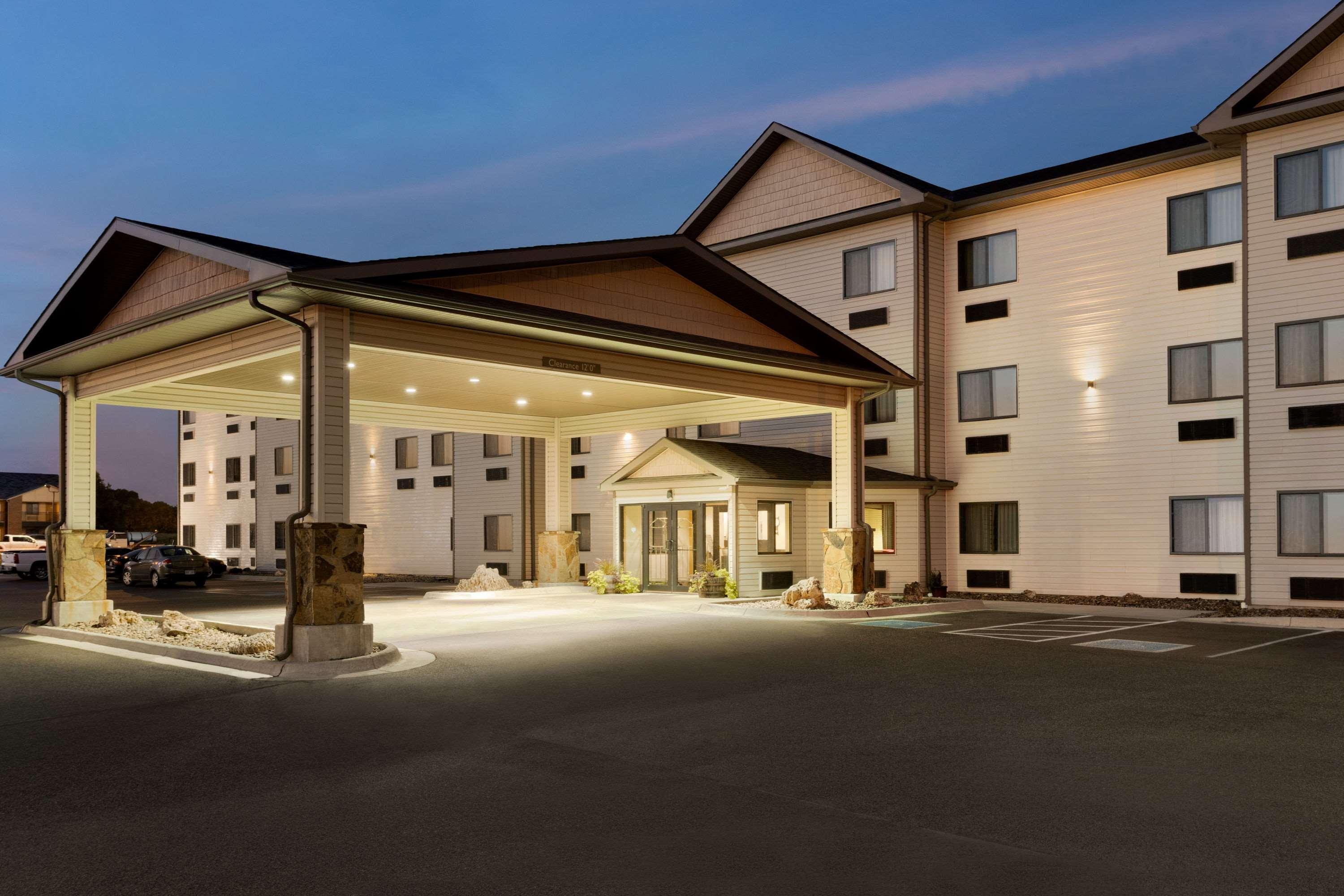 Hotel Baymont By Wyndham Wellington Extérieur photo