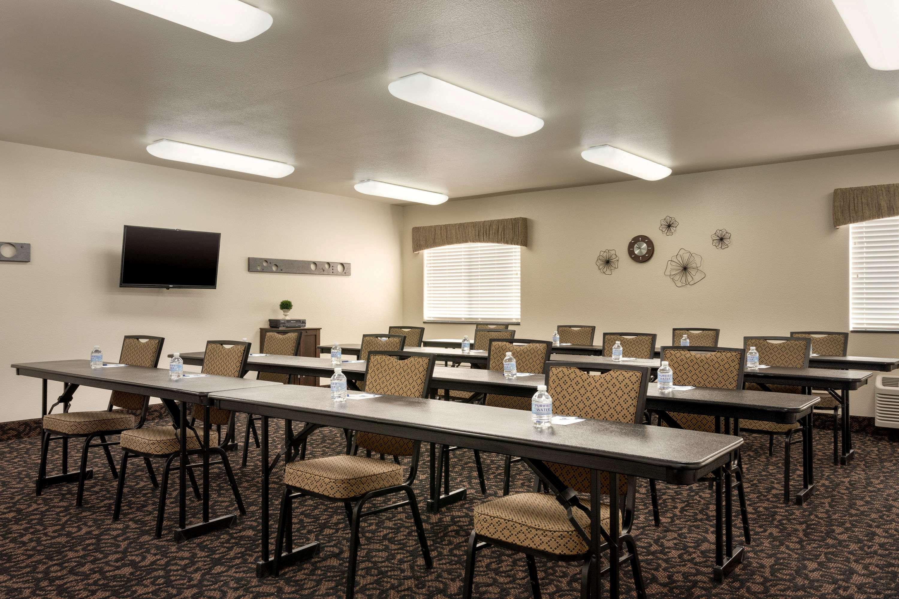 Hotel Baymont By Wyndham Wellington Extérieur photo