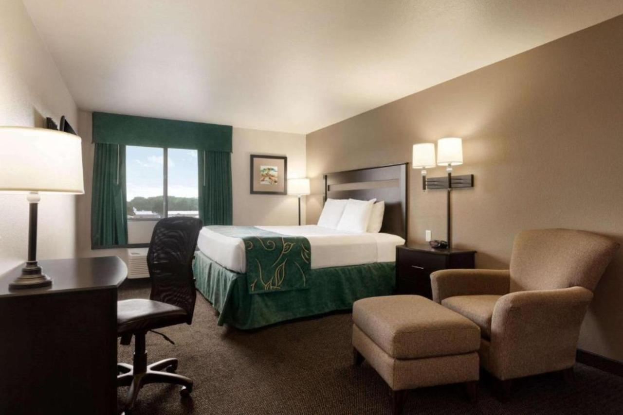 Hotel Baymont By Wyndham Wellington Extérieur photo